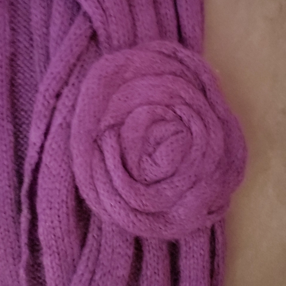 Scarf - Picture 4 of 6